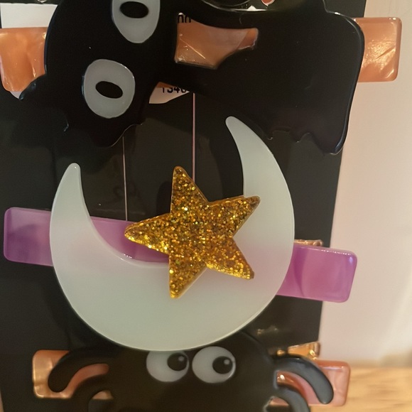 Halloween piper k glow in the dark hair clips-NEW - Picture 4 of 11